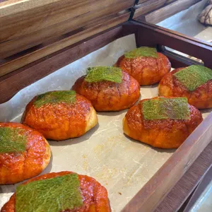 뫼동 로스터스 사진 1