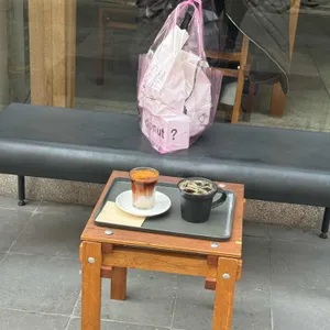 엘레멘츠 대표 사진