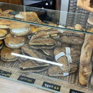 네이키드베이커리 대표 사진