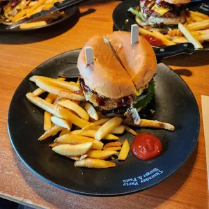 버거앤파스타 대표 사진