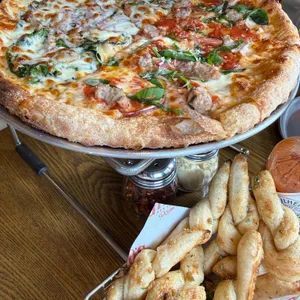 지노스 뉴욕 피자 사진