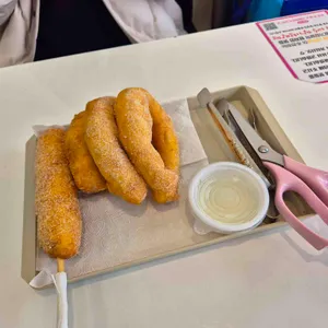 노랑고래 찹쌀꽈배기 대표 사진