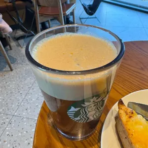 스타벅스 대표 사진