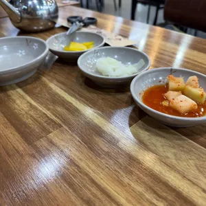 왕밀면냉면돈까스갈비탕 대표 사진