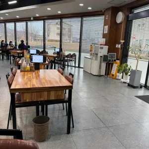 왕밀면냉면돈까스갈비탕 대표 사진