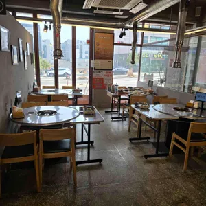 삼거리돌솥쌈밥 대표 사진