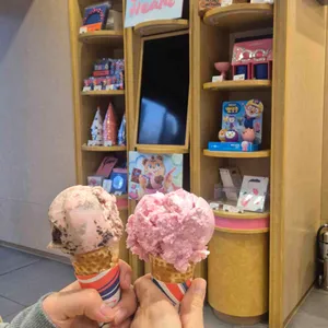 배스킨라빈스 대표 사진