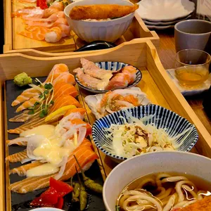 육회로운연어로만 사진