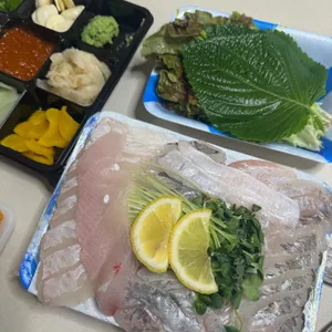 눈꽃횟집 사진 1