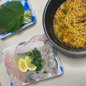 눈꽃횟집 사진 2