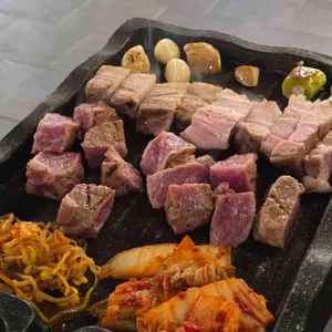 육쁘다 대표 사진