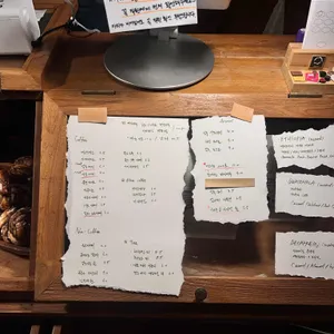 얼룩 리뷰 사진