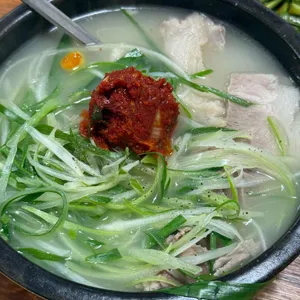 밀양집돼지국밥 사진