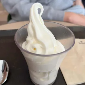 폴바셋 대표 사진