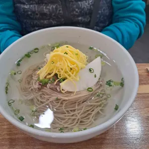 진영면옥 대표 사진