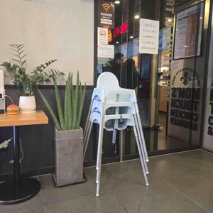 맘스터치 대표 사진