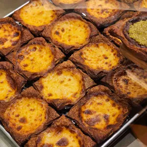 이스트우드 대표 사진