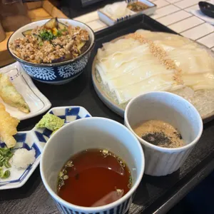 요미우돈교자 대표 사진