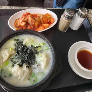 한식당 기흥(부산방향)휴게소 대표 사진