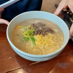 고향보쌈칼국수 대표 사진