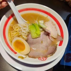 초메 대표 사진