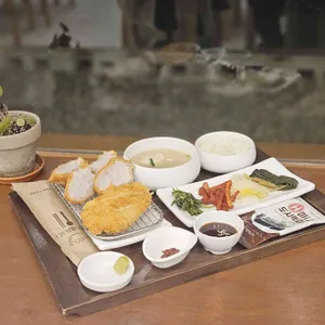 카츠소반 사진 1