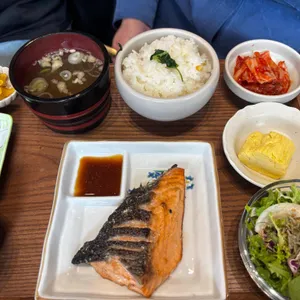 호네 대표 사진