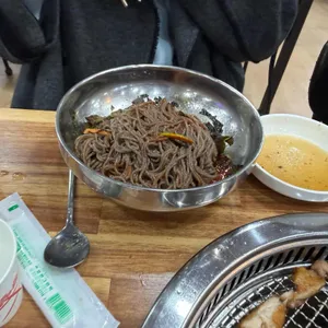 금강숯불닭갈비 메밀막국수 대표 사진