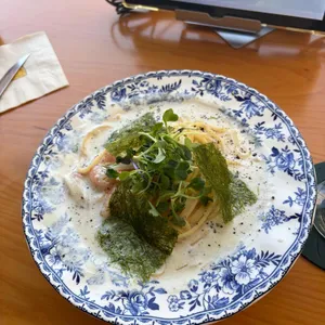 윌로우 대표 사진