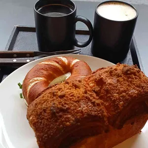 메트로폴리스 대표 사진