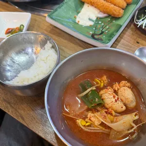 둔산야채막회전문점 대표 사진