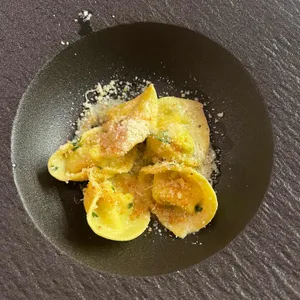 더헤페 파스타바 대표 사진