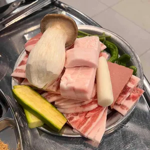 하대숯돼지 사진