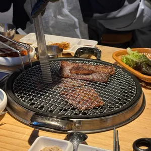 초필살돼지구이 사진