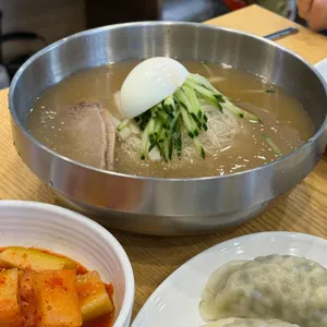 함흥냉면 진진면옥 대표 사진