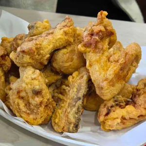 아몬드치킨 평화점 대표 사진