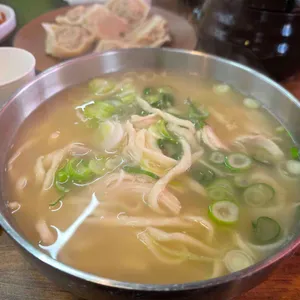 일산닭칼국수 대표 사진