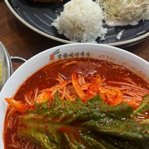 망향비빔국수 대표 사진