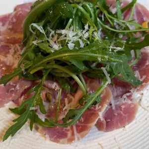 와틀앤비 대표 사진