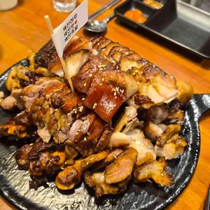 꽉찬족발 사진 2