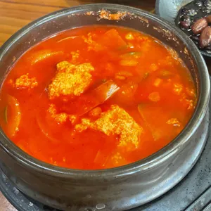 맷돌로만 대표 사진