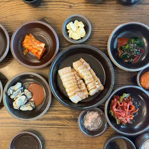 황산항아리보쌈 사진 1