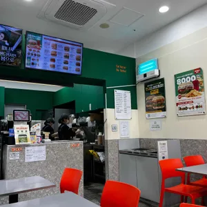 샐러디 대표 사진