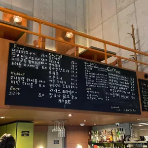 LAZY YOUTH 리뷰 사진