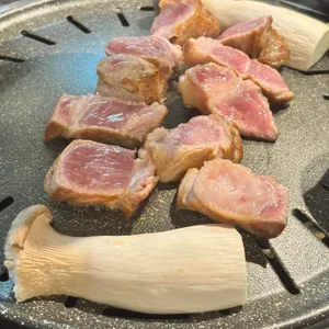 영화돈 대표 사진