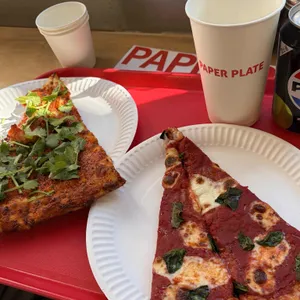 페이퍼 플레이트 대표 사진