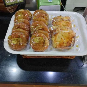 감나무아래 대표 사진