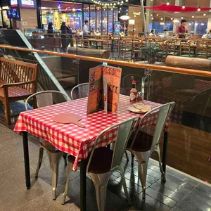 폴리스 대표 사진