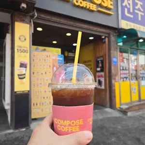 컴포즈커피 대표 사진
