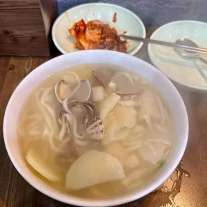 원조홍두깨손칼국수 대표 사진